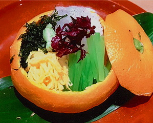 大阪みかんの蒸し寿司、自然派仕立て